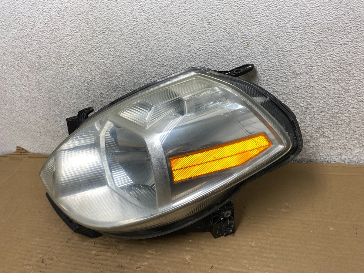 2008 to 2012 Nissan Versa Headlight Halogen Left Driver Lh Side AG9241 DW2
