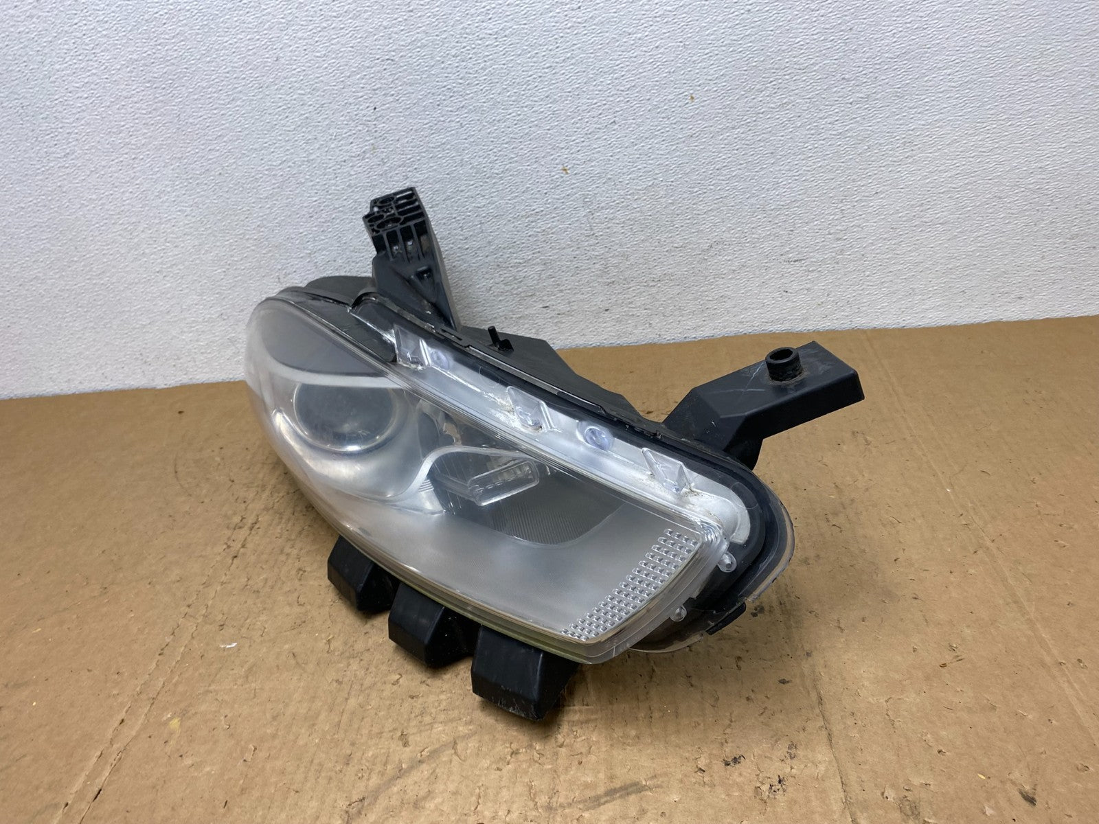 2013 to 2016 Dodge Dart Right Passenger Halogen Headlight AD0530 DW1