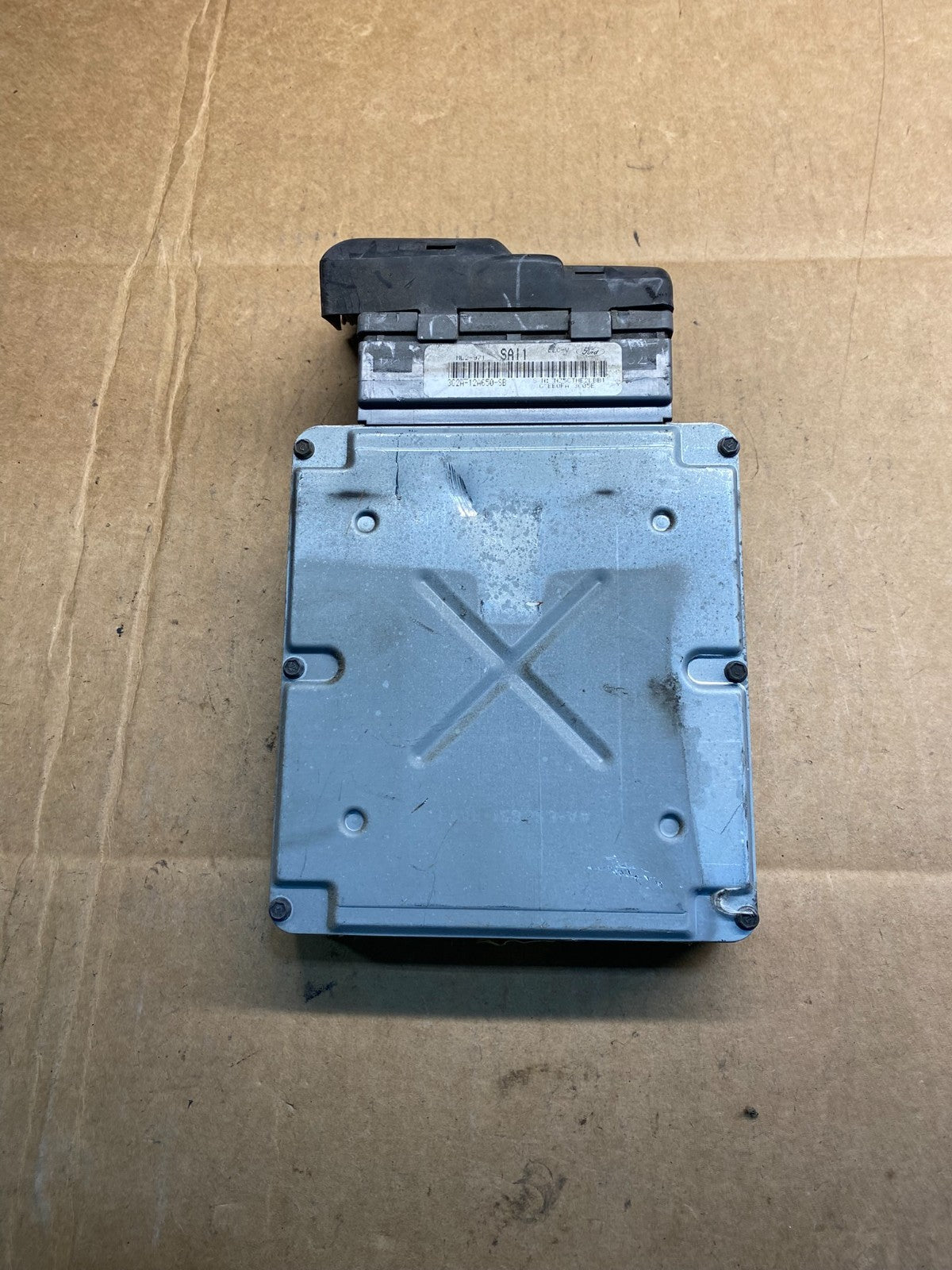 2002 Ford E-Series Van 4.2L Engine Control Module 3c2a-12a650-sb ab3641 DG1