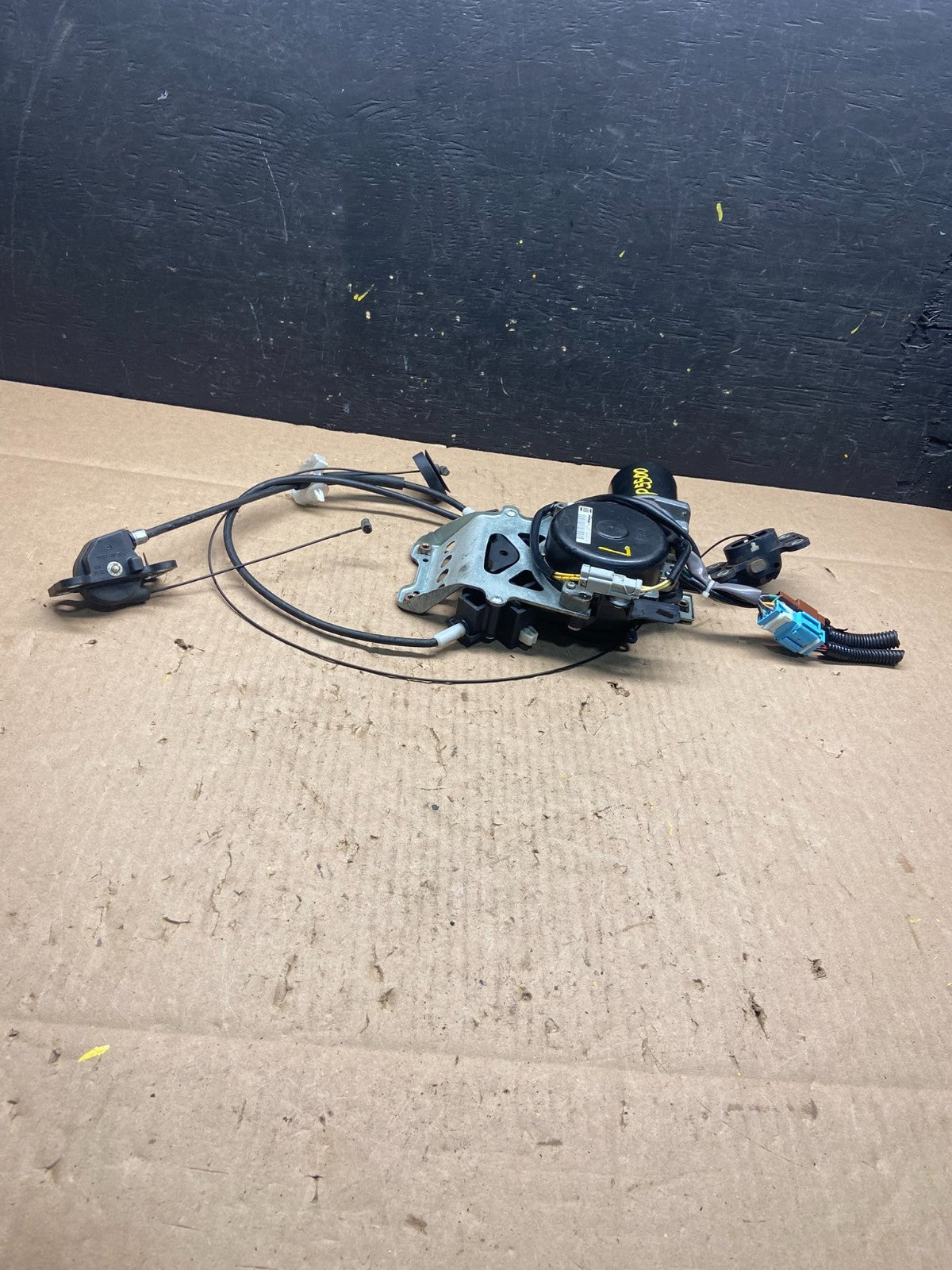 2005 - 2010 Honda Odyssey Rear Left Sliding Door Lock Actuator Motor P5500 DG4