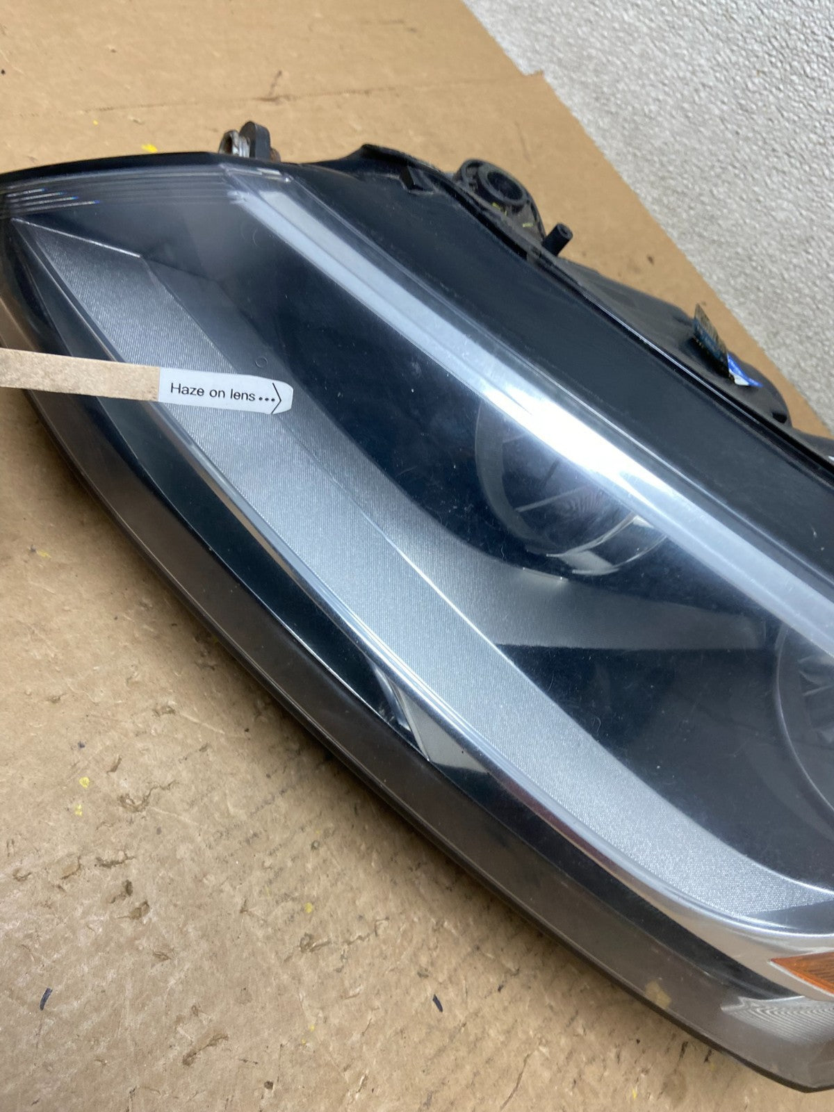 2011 to 2014 Volkswagen Jetta Left Driver LH Headlight Halogen Z8046 DW4