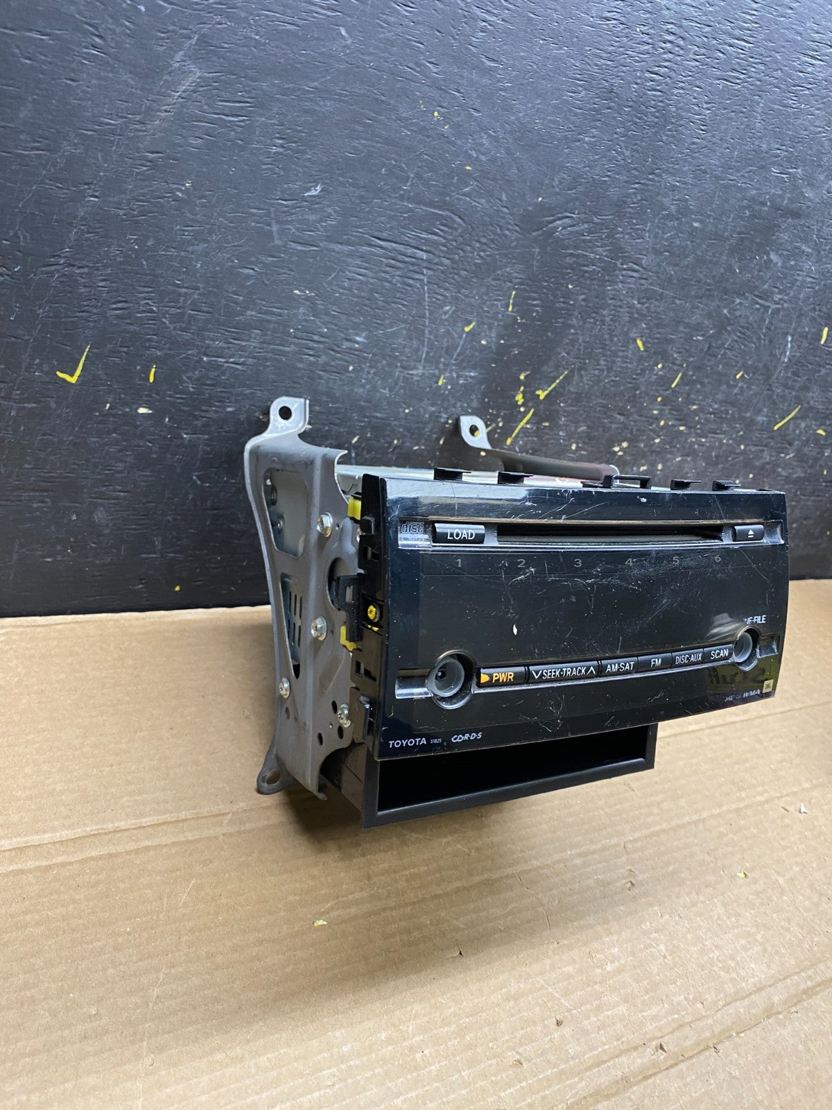 2006 to 2009 Toyota Prius OEM Radio AM/FM CD Player Oem W0260 DG2