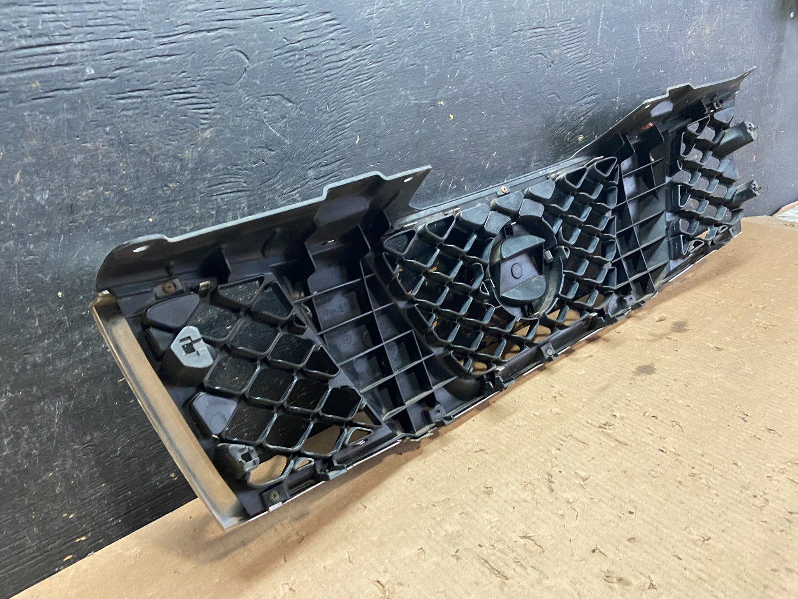 2005 2006 2007 Nissan Pathfinder Chrome Front Upper Grill Grille Oem Z3227 DG7