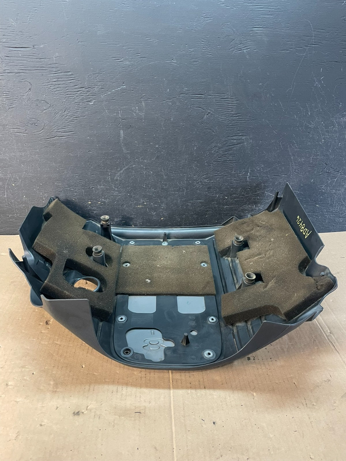 2011 to 2016 Jeep Grand Cherokee 5.7L Hemi Engine Cover Plastic Shield AD8426 DG4