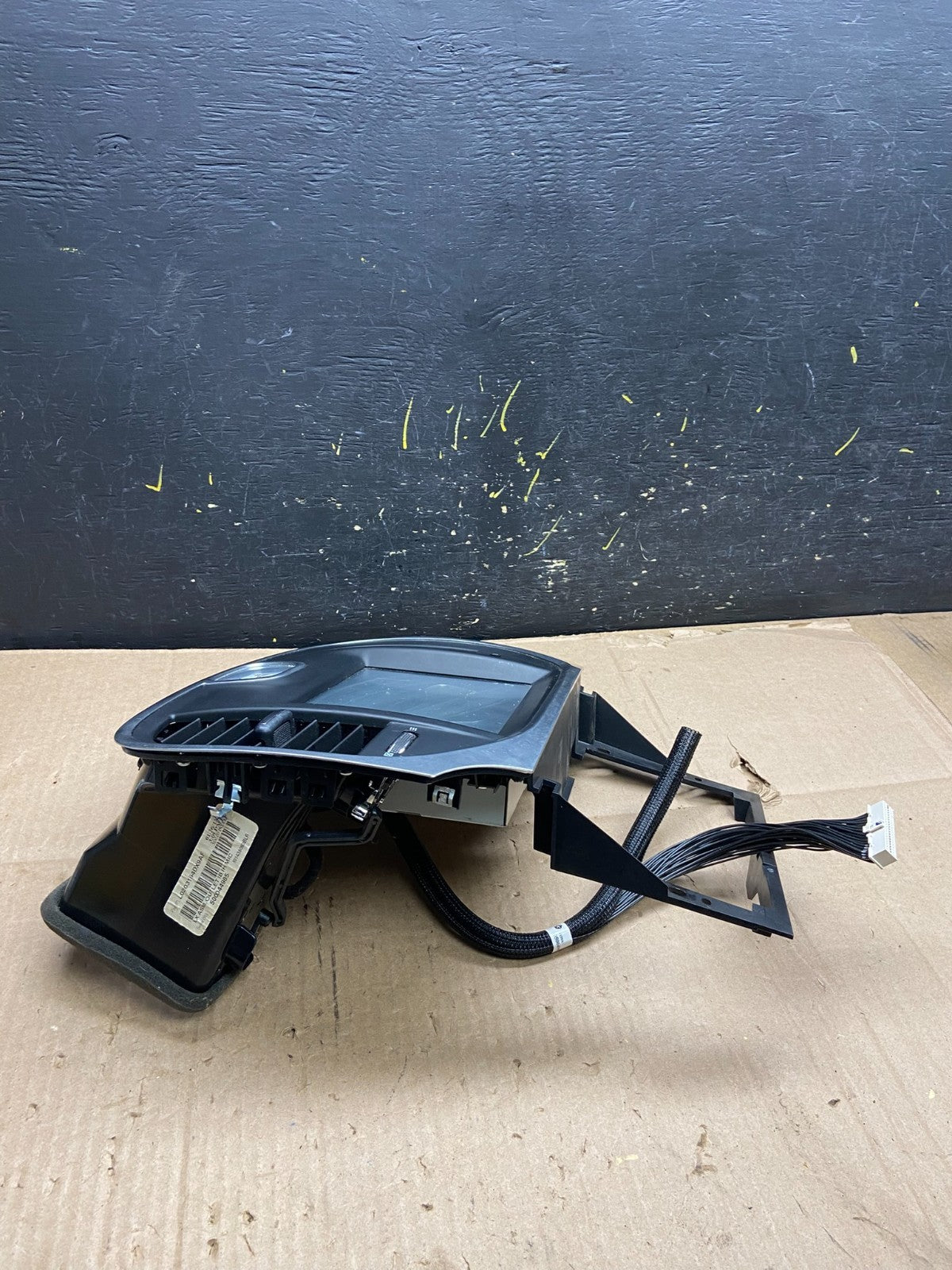 2011-2014 Chrysler 300 Dash A/C Climate Control Screen Radio Bezel OEM Y2440 DG2