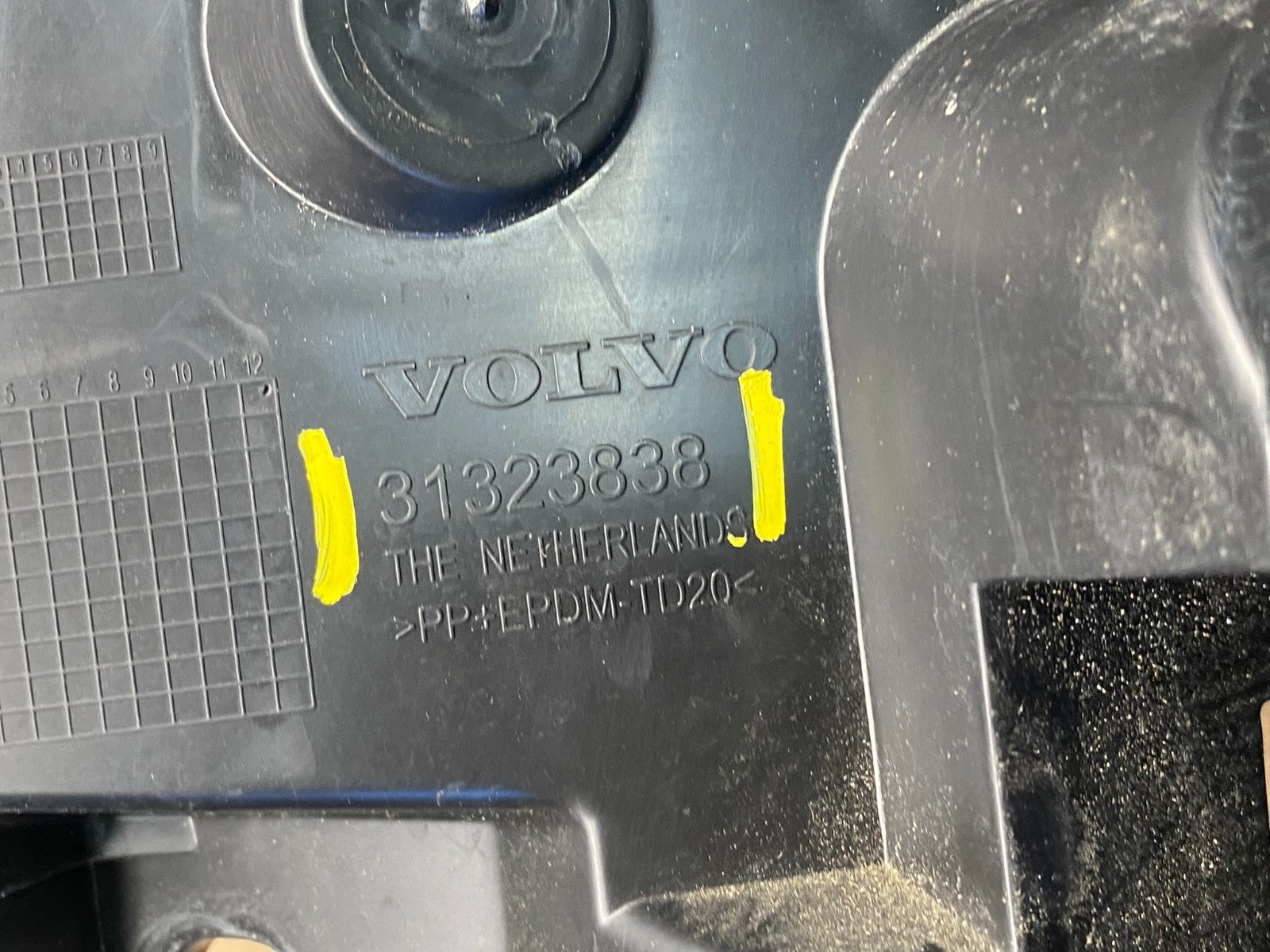 2014 to 2018 Volvo S60 Rear Bumper Right Passenger Bracket OEM  R8482 DG6