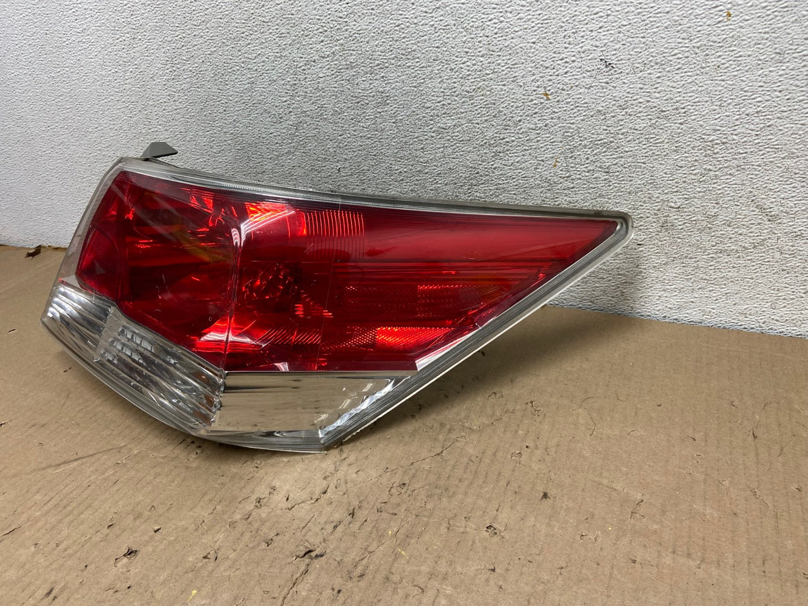 2008 to 2012 Honda Accord Sedan Tail light Right Passenger RH AG8055 LK2