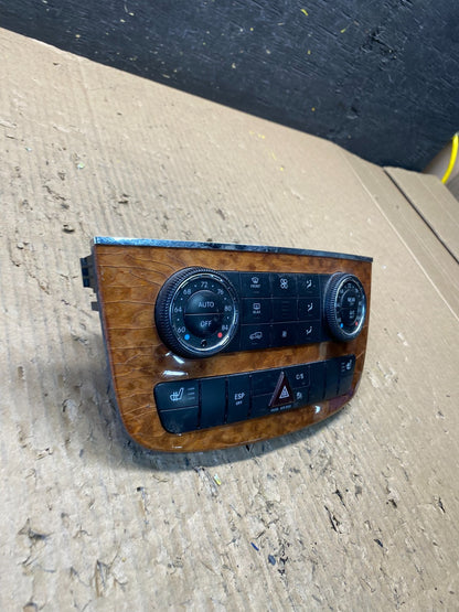 2006 to 2010 Mercedes W251 R350 AC Temp Heater Climate Control T1655 DG2