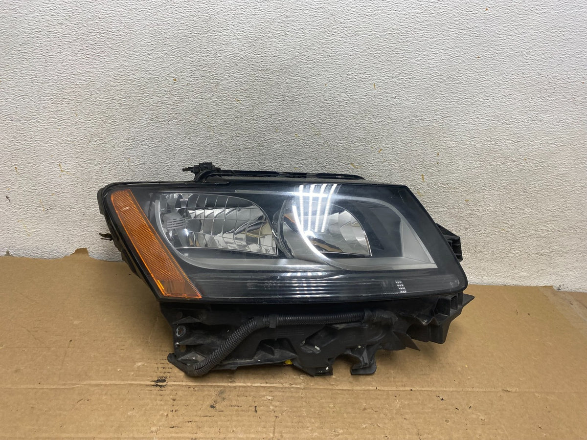 2009 to 2012 Audi Q5 Right Passenger RH Side Halogen Headlight AH8081 DW0