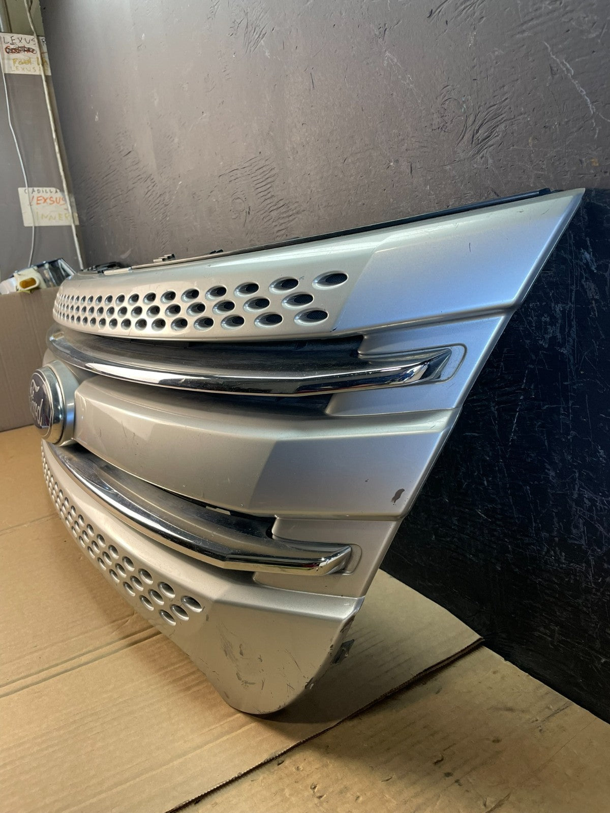 2011 to 2015 Ford Explorer Upper Front Grill Grille AC5294 DG2