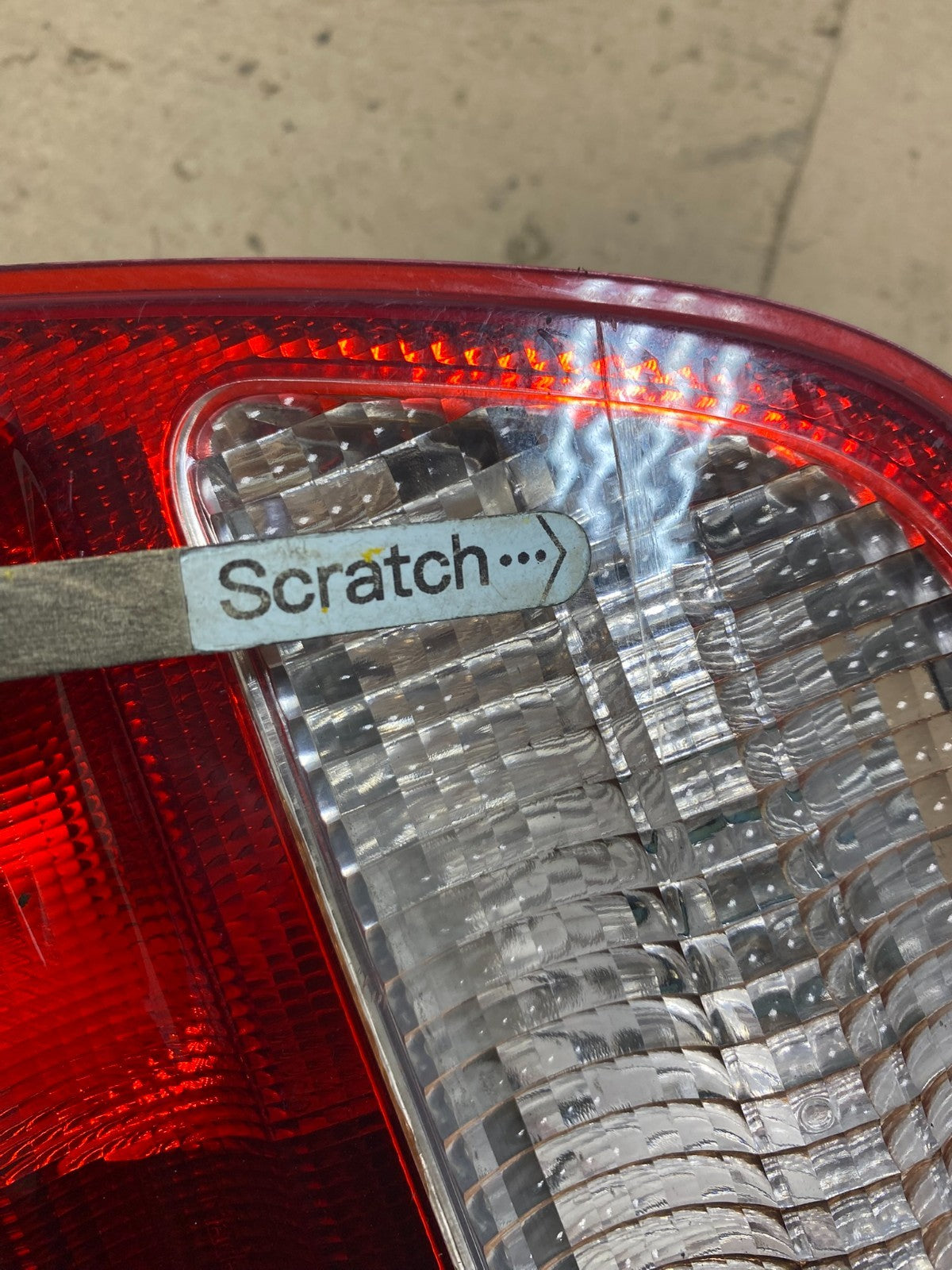 2000-2003 Mercedes-Benz E-Class E320 Wagon Right Passenge Inner Tail Light P52063