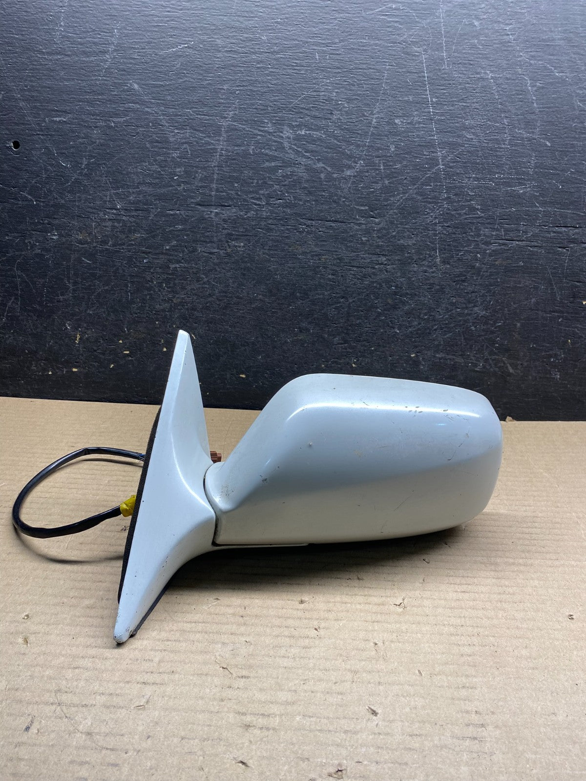 1997 to 2001 Infiniti Q45 Left Driver Side View Door Mirror ah9695 DG0