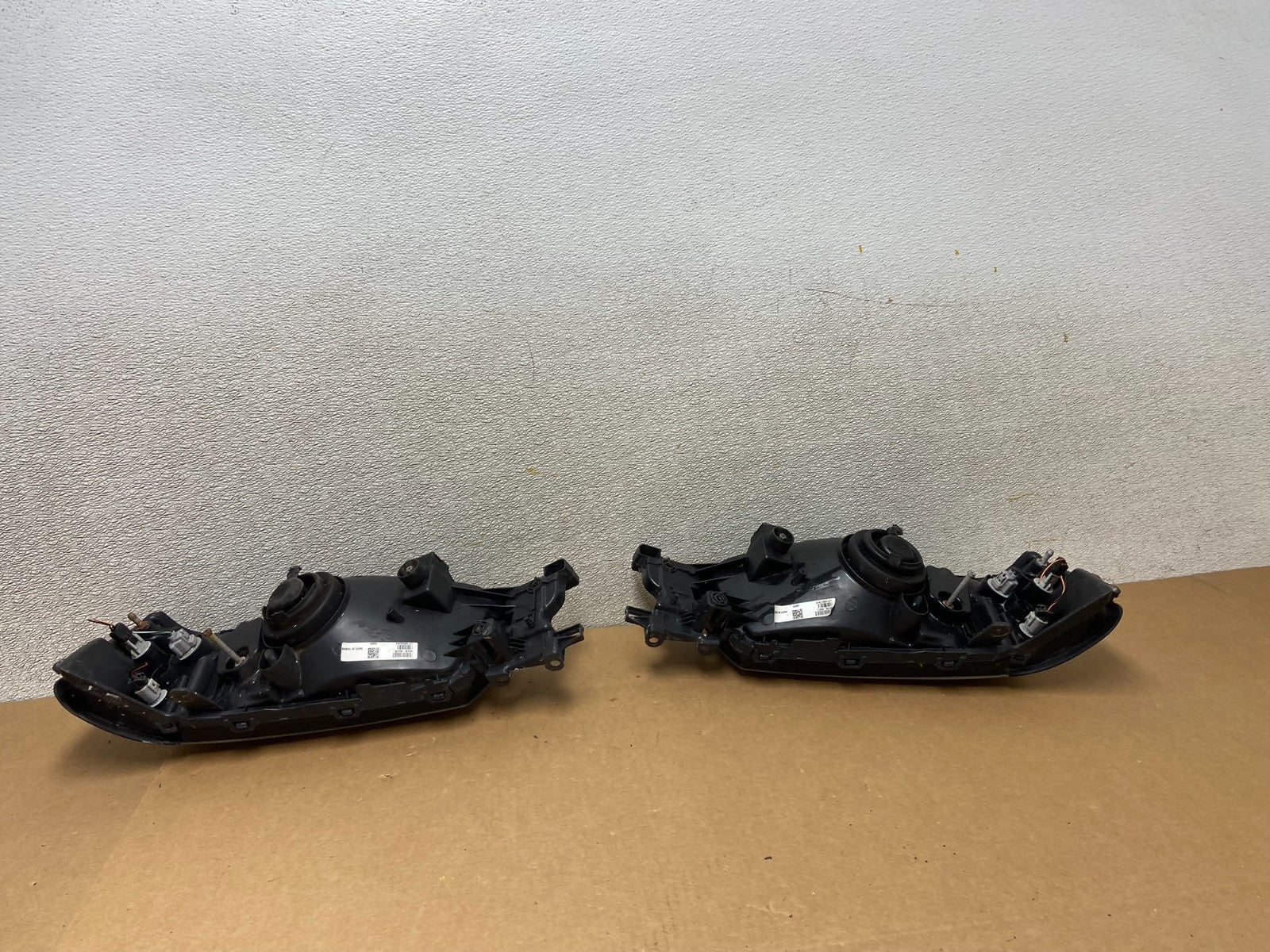 2003 2004 Subaru Forester Left+Right Headlights Halogen Z6571 DW6