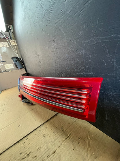 2010 to 2019 Lincoln Mkt Trunk Center Tail Light Panel Camera AD5745 DG1