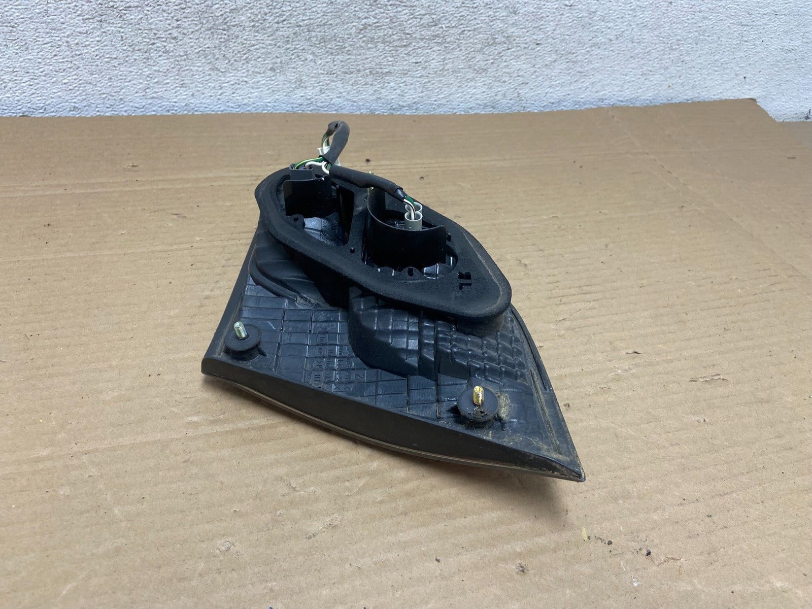 2002 2003 2004 Lexus ES300 ES330 Left Driver Lh Inner Tail Light AG8870 DW5