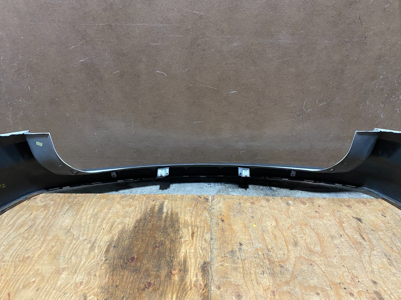 2018 2019 Ford Explorer Police Interceptor Rear Upper Bumper Cover X3512 PS8