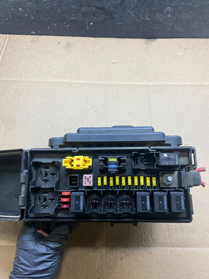 2005 Jeep Grand Cherokee Fuse Box Relay Body BCM Module Panel Oem r3985 DG6