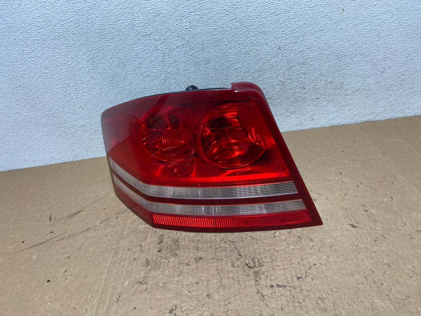 2008 2009 2010 Dodge Avenger Left Driver Lh Side Tail Light AG1402 LK0
