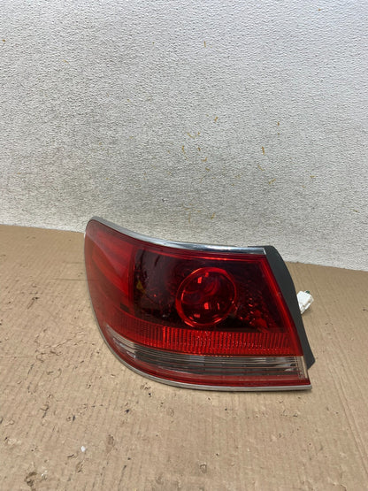 2005 - 2006 Lexus ES330 Left Driver LH Side Tail Light AJ1838 LK0