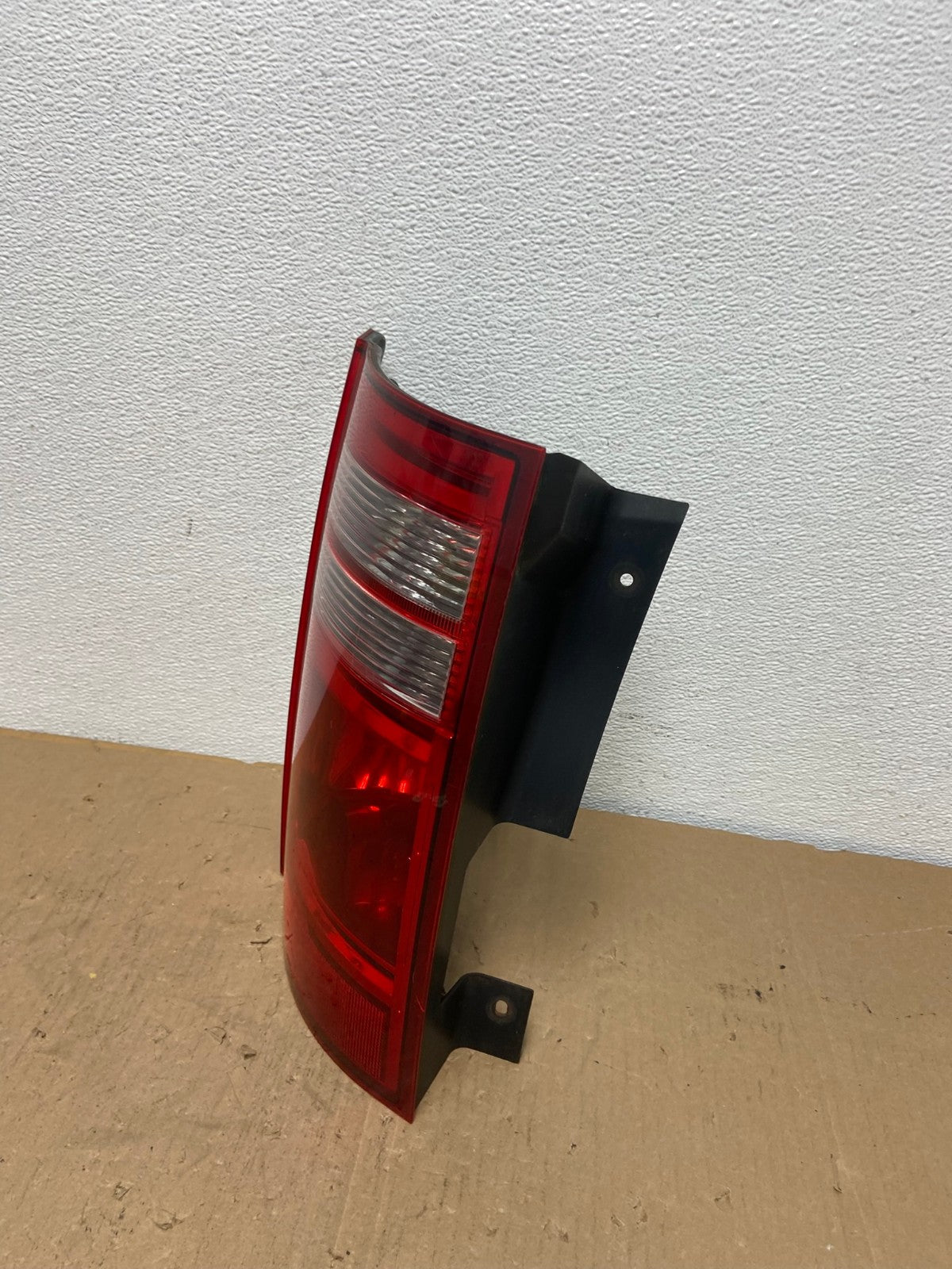 2008 to 2010 Dodge Grand Caravan Left Driver LH Side Tail Light OEM AB6708 LK1