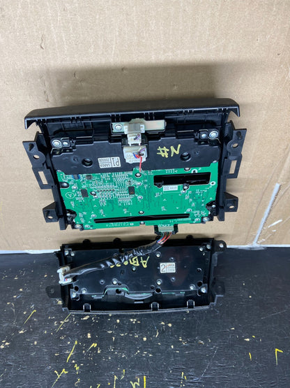 2009 - 2010 Nissan Murano AM FM Radio CD Climate Control Panel ab1839 DG3