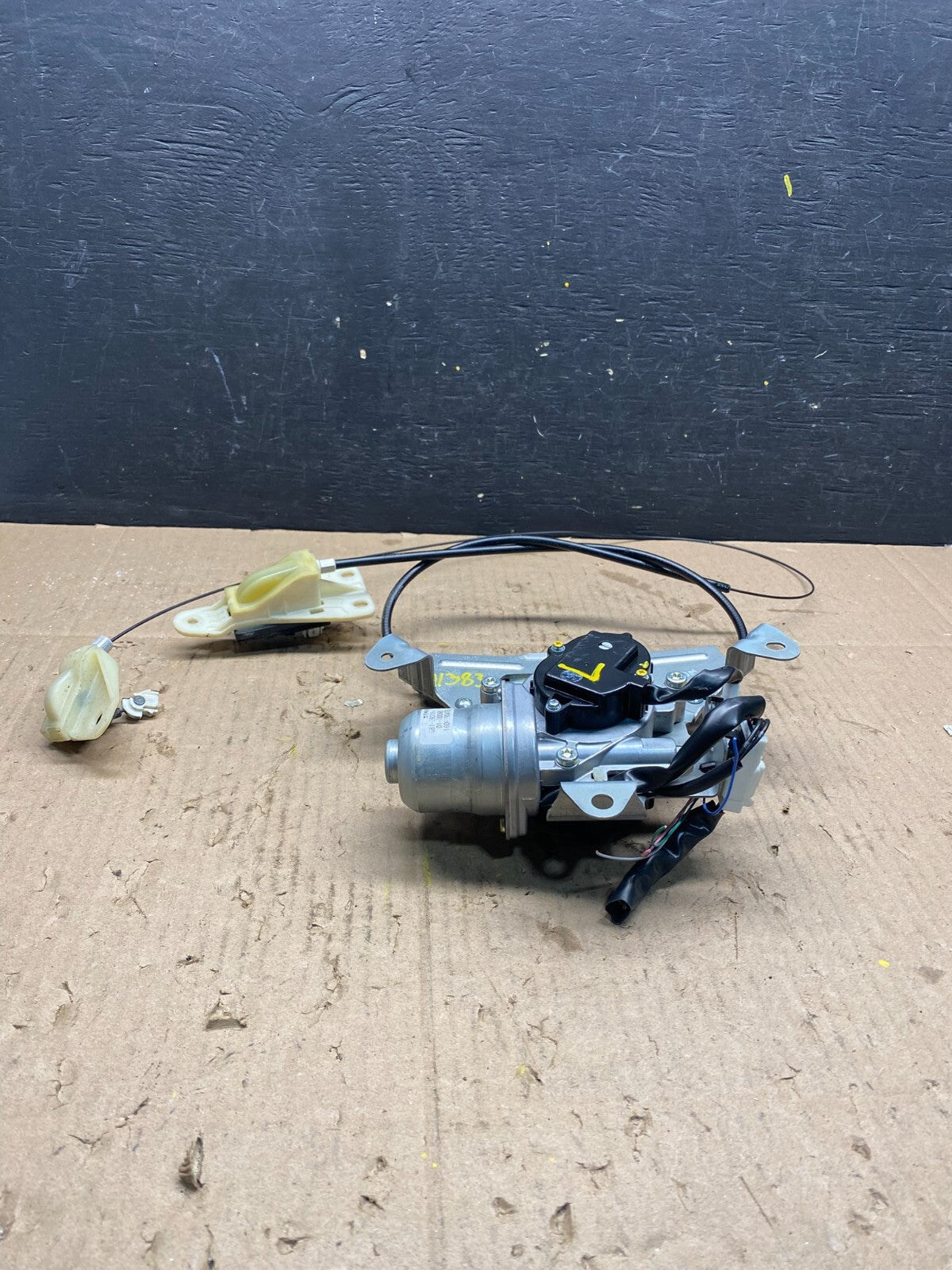 2011 to 2017 Nissan Quest Rear Left Side Power Sliding Door Motor Wire M1383 DG1