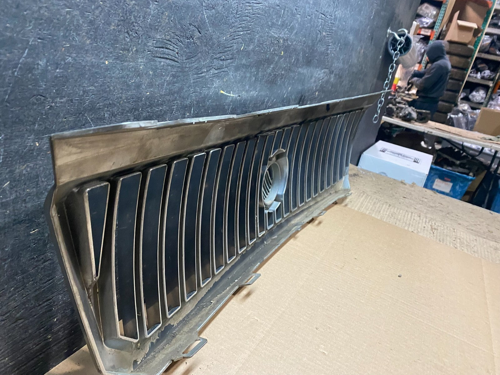 2002 to 2005 Mercury Mountaineer Front Upper Grill Grille Oem W5676 DG10