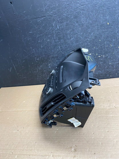 2015 to 2018 Ford Focus Center Radio Stereo Control Unit Trim ag0169 DG2