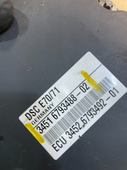 2007 to 2013 BMW X5 E70 ABS Anti-Lock Brake Pump Module OEM x8788 DG6