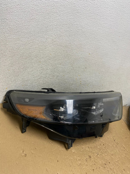 2020-2023 Ford Explorer Right Passenger Side Headlight AH2829 DW2
