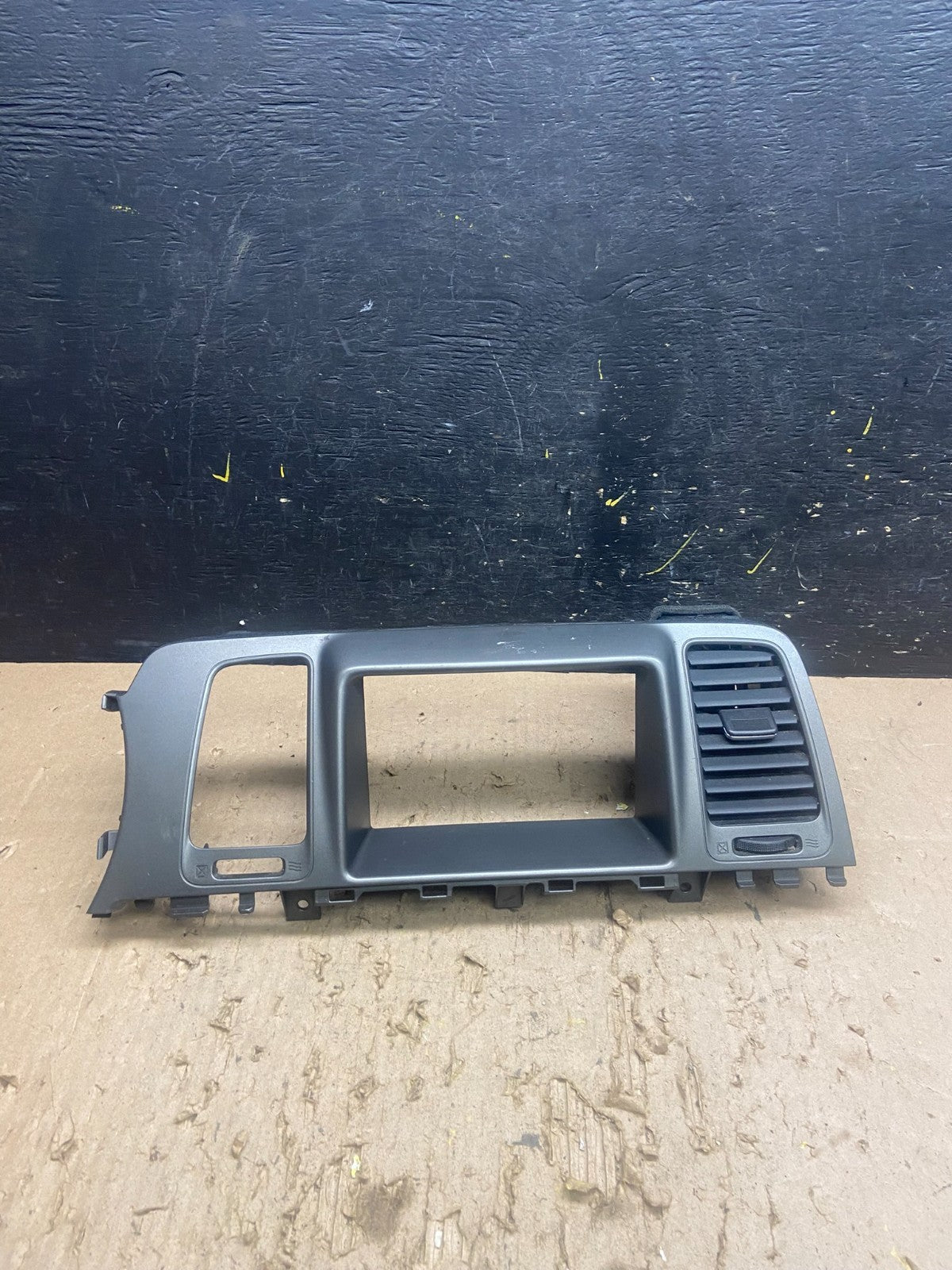 2009-2014 Nissan Murano Radio Center Console Display Bezel Air Vent T8999 DG0