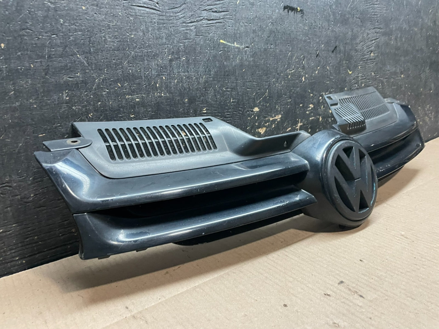 2004 to 2009 Volkswagen Golf MK5 Front Bumper Grill Grille 1k0853655 Z8418 DG1