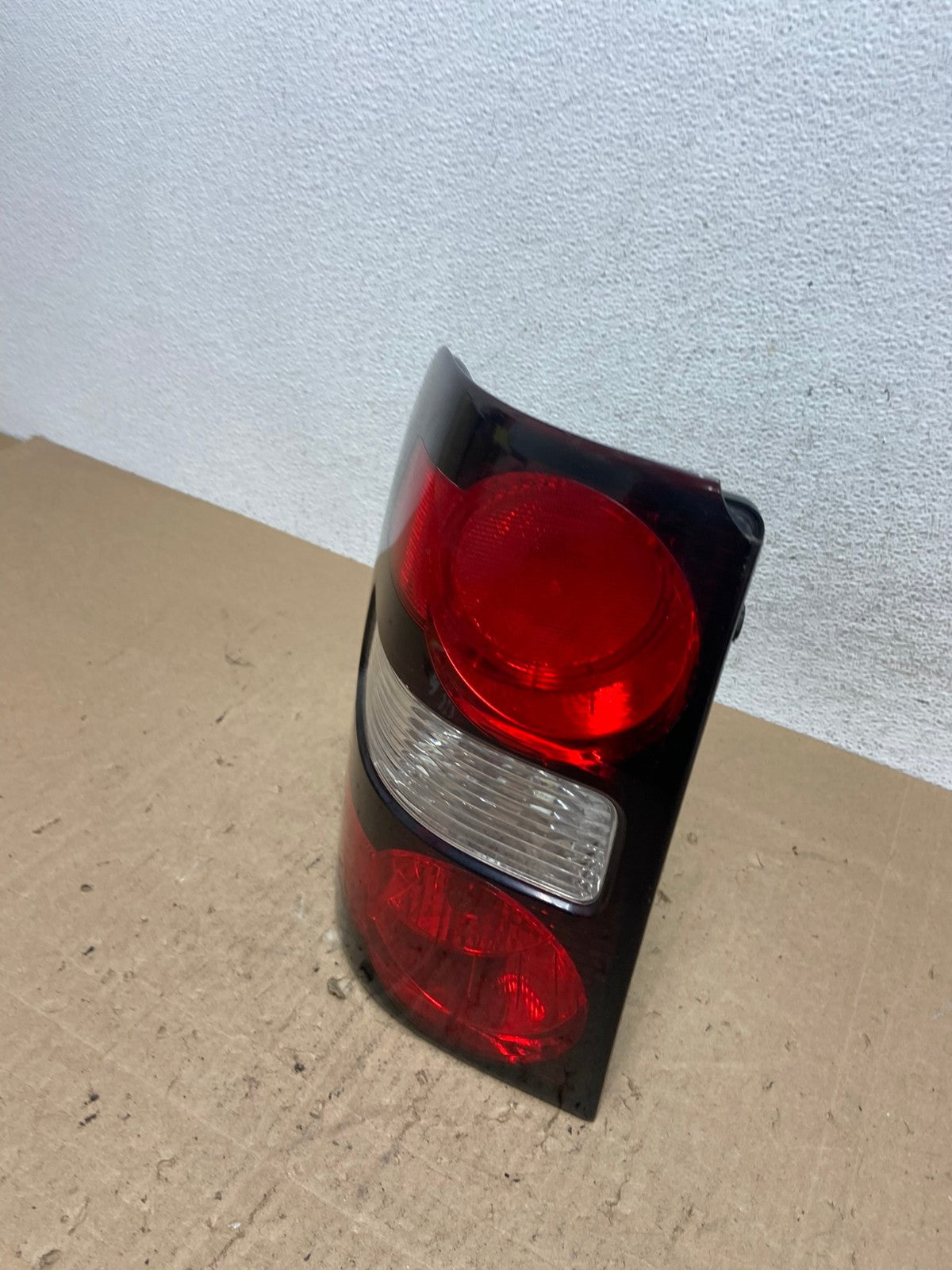 2006 to 2010 Ford Explorer Left Driver Lh Side Tail light AB6139 LK1