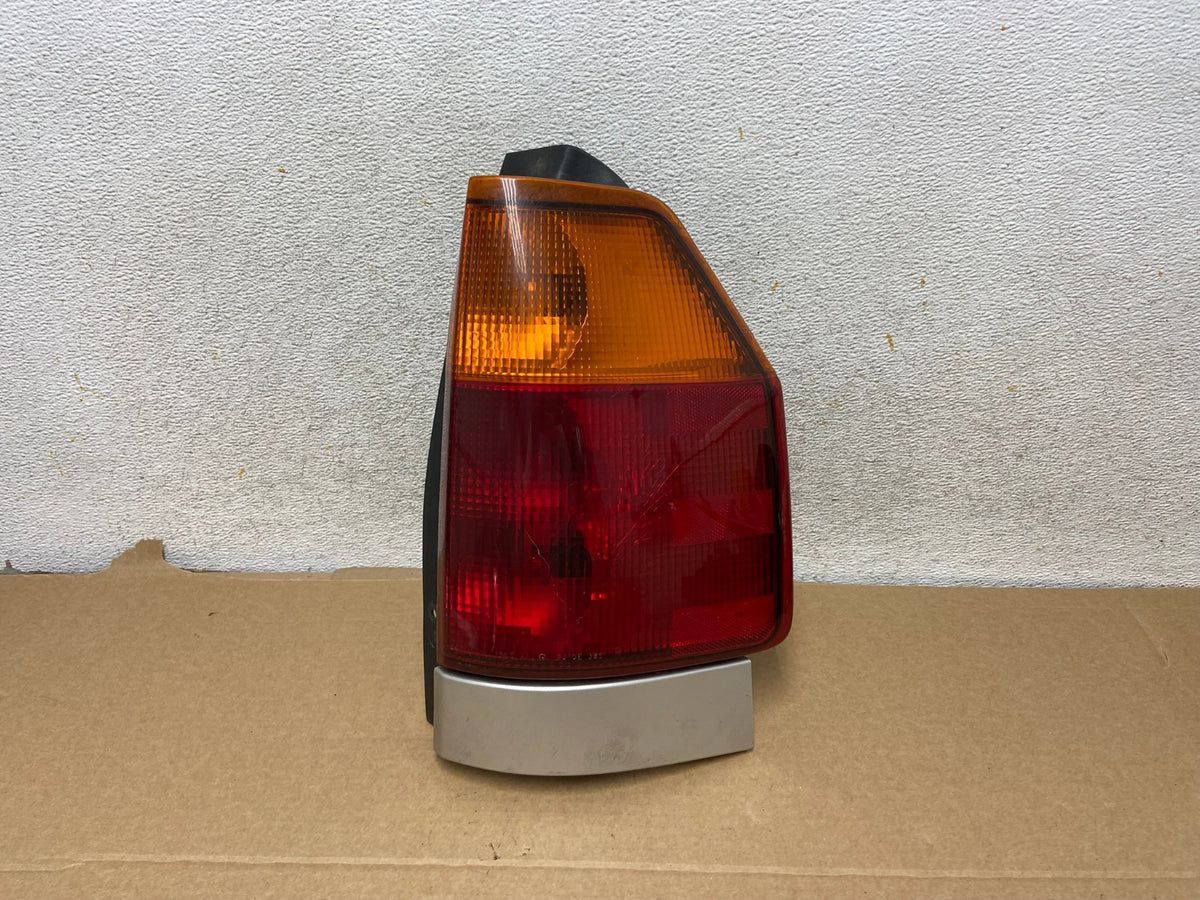 2002-2009 GMC Envoy Right Passenger RH Side Tail Light AH7727 LK0