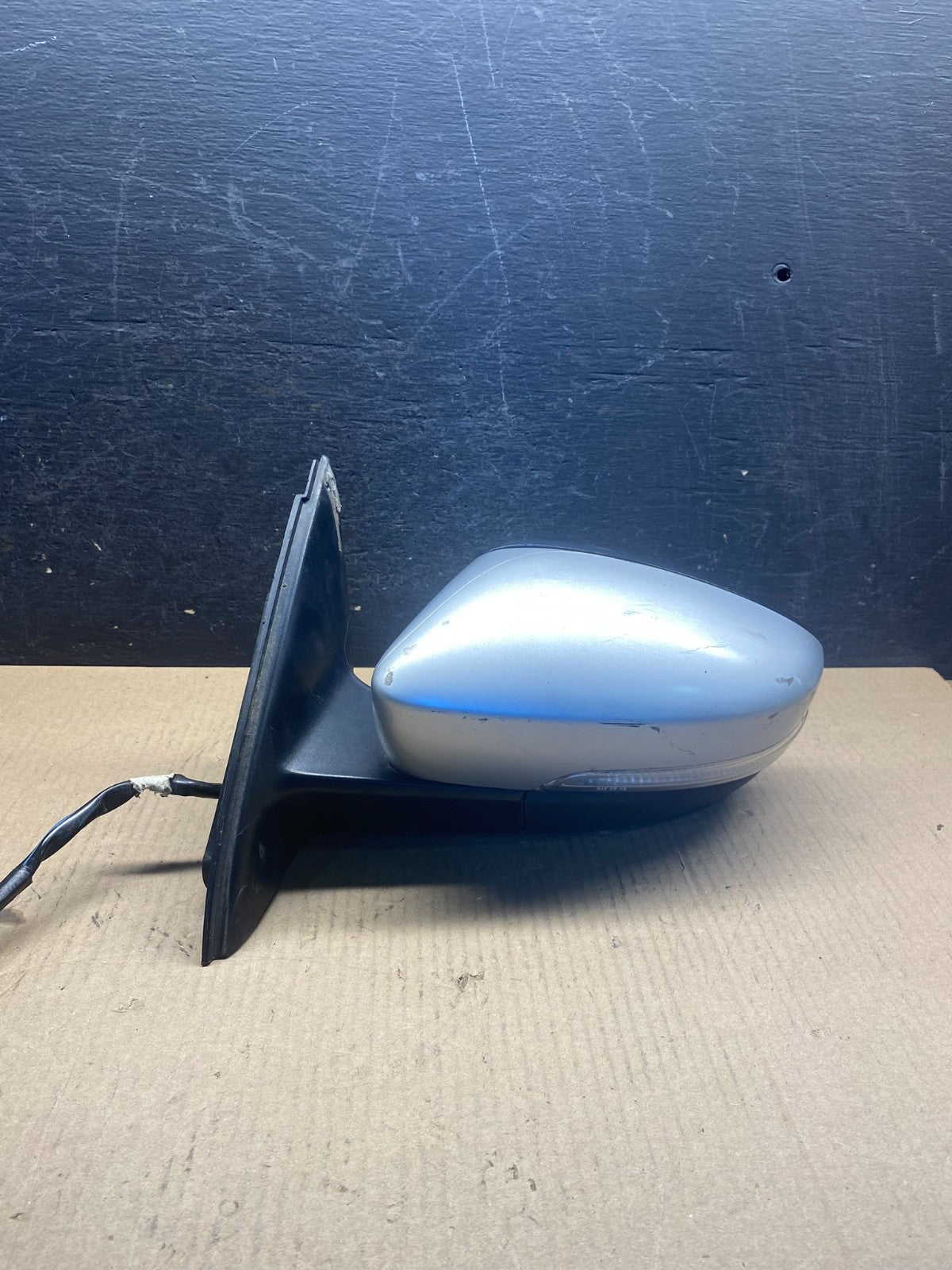 2011-2016 Volkswagen Jetta Sedan Left Driver View Door Mirror AH4387 DG0
