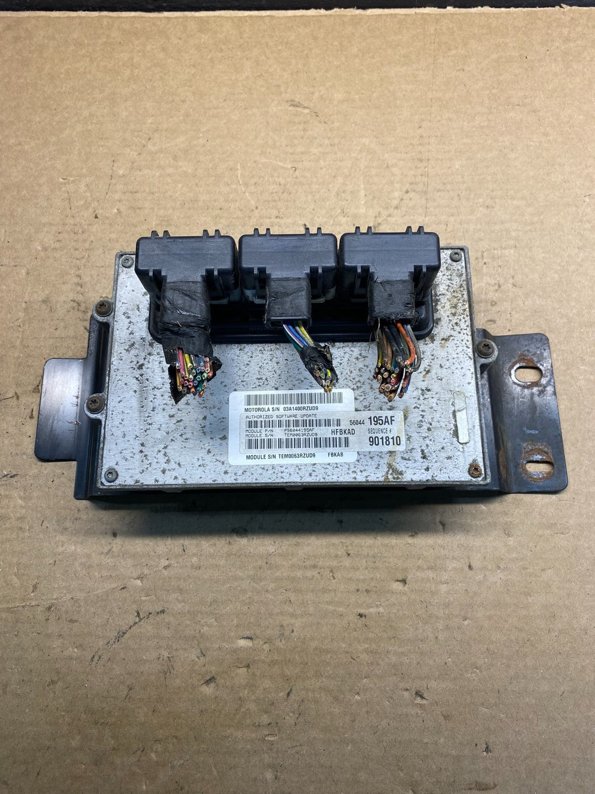 2003 Jeep Liberty 3.7L Engine ECU Computer Module p56044195af AD9996 DG0