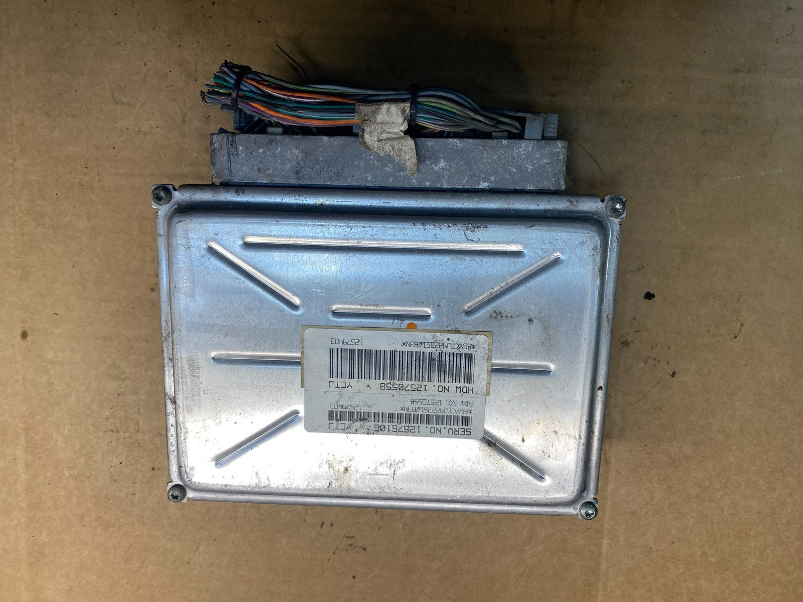 2003-2006 Chevrolet Tahoe Silverado Engine Control Unit Module ECM ECU ad7487 DG1