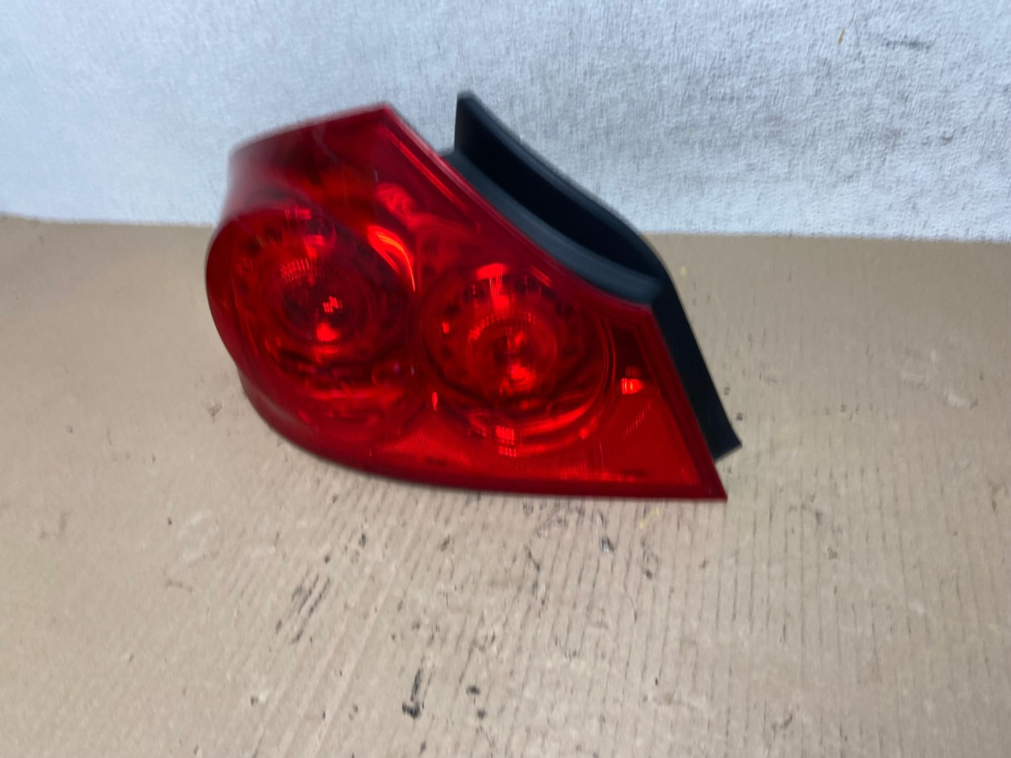 2007 to 2013 Infiniti G35 G37 Sedan Left Driver LH Side Tail Light AF5900 LK1