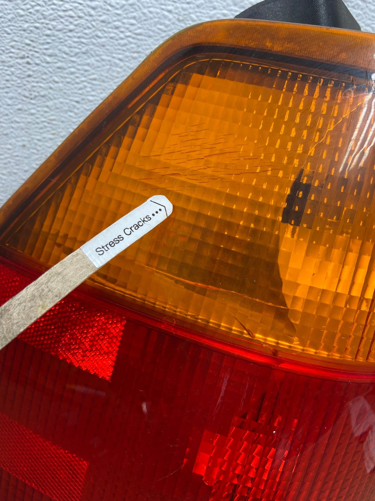 2002 to 2009 Gmc Envoy Left Driver Lh Side Tail Light AD6195 LK4