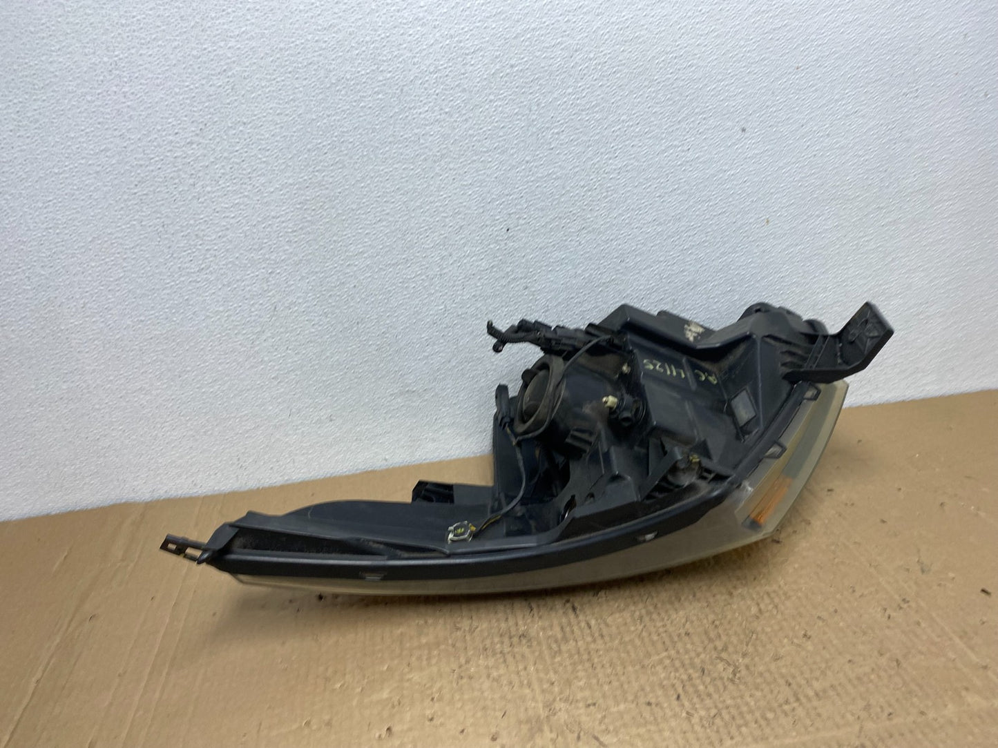 2011 - 2015 Ford Explorer Police Right Passenger Halogen Headlight Oem AC4125 DW7