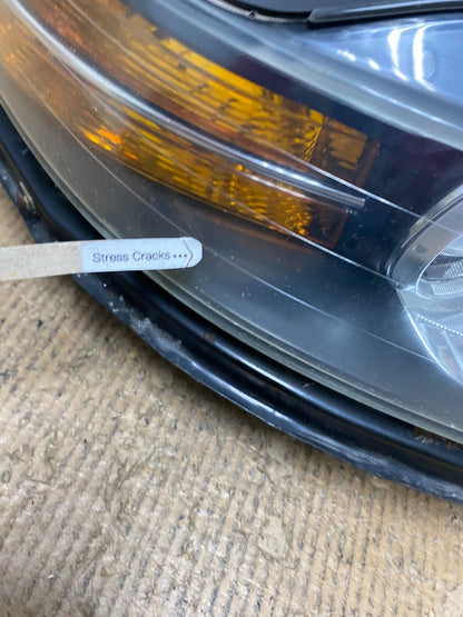 2004 2005 2006 Acura TL Headlight Right Passenger Side Xenon HID AE2792 DW4
