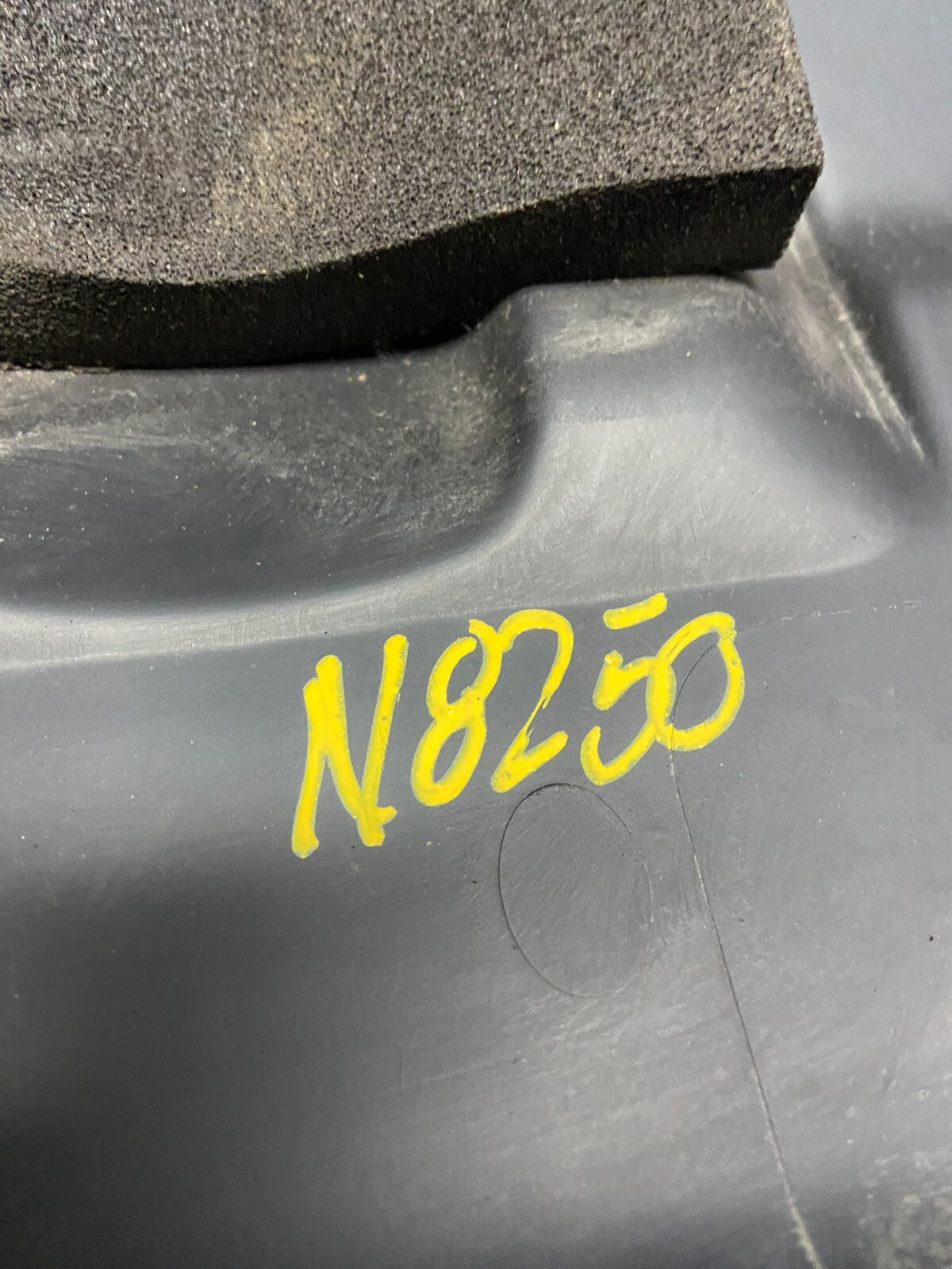 2005 to 2007 Honda Odyssey Black Engine Cover OEM N8250 DG9