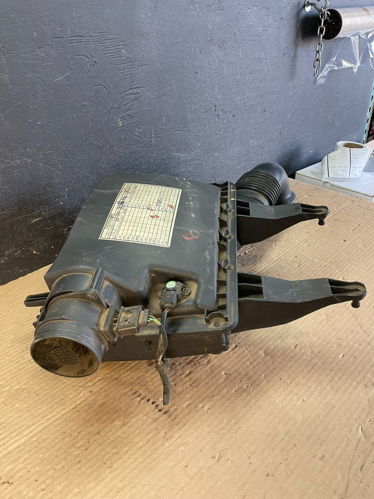 2010 to 2018 Mercedes-Benz Sprinter 2500 3.0L Air Cleaner Box AF3496 DW1
