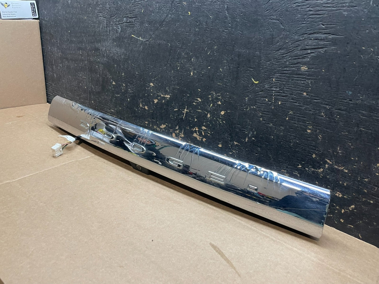 2011-2013 Dodge Durango Liftgate Tailgate Chrome Trim Molding w/ Camera Y9255 DG1