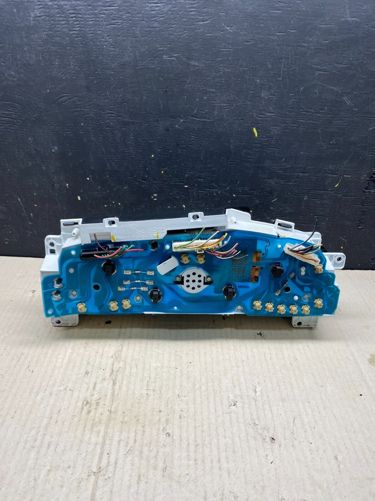 2001 - 2002 Ford E250 E350 Van Speedometer Instrument Cluster o3386 DG4