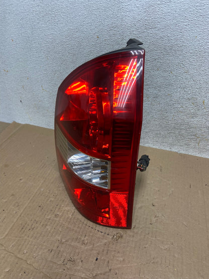2005 to 2009 Hyundai Tucson Right Passenger Rh Tail Light AI1244 LK1