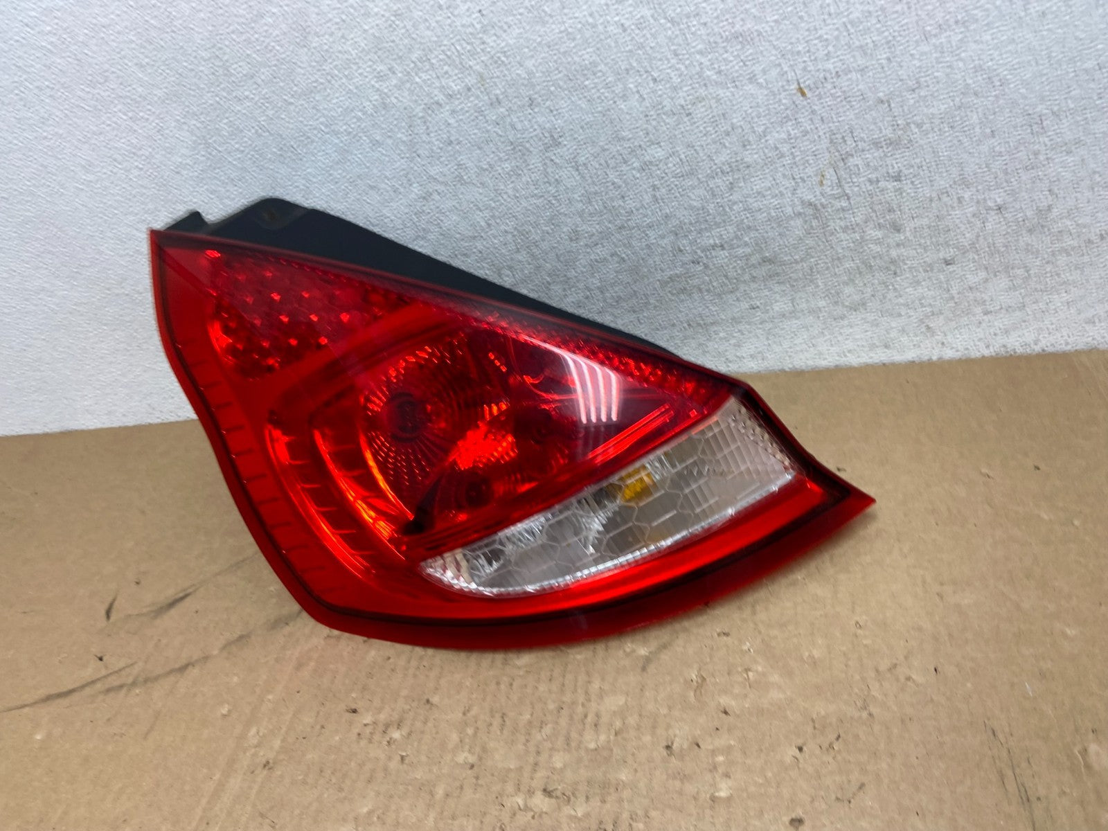 2011 to 2013 Ford Fiesta Hatchback Left Driver Side Tail Light AB05031