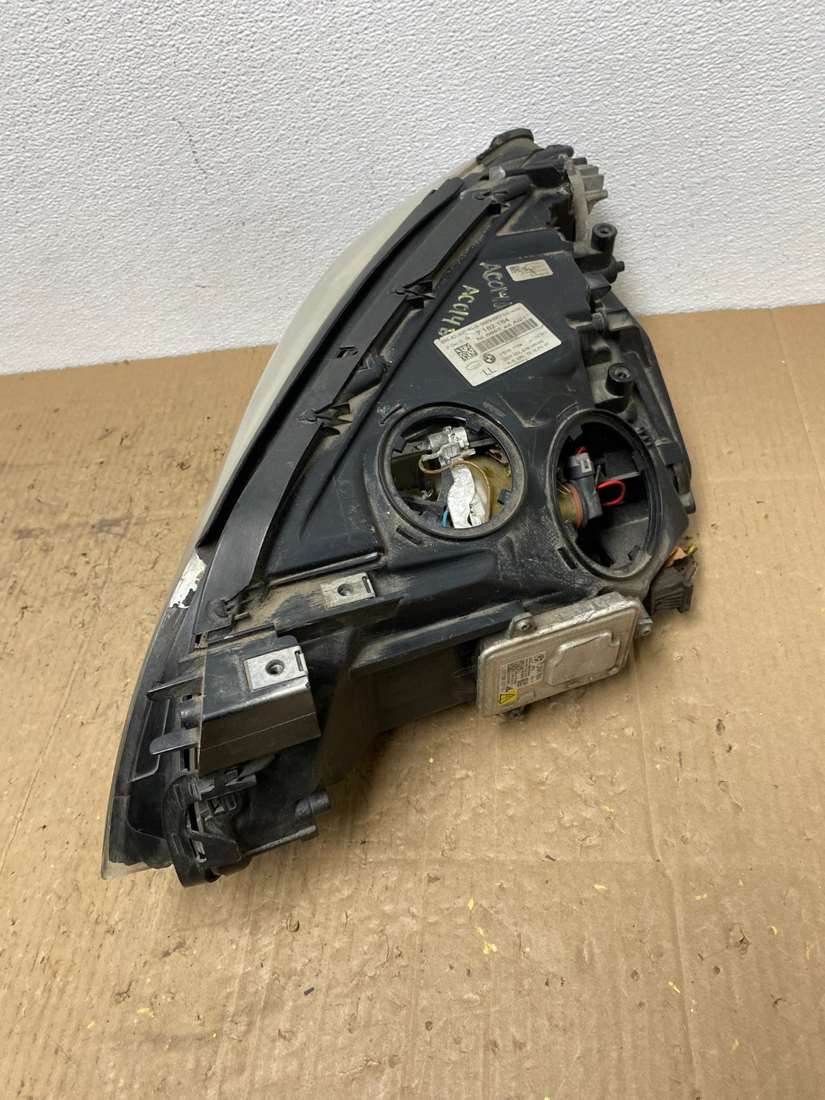 2009-2012 BMW 7-Series 740i 750i Right Passenger Xenon HID Headlight OEM AC01466