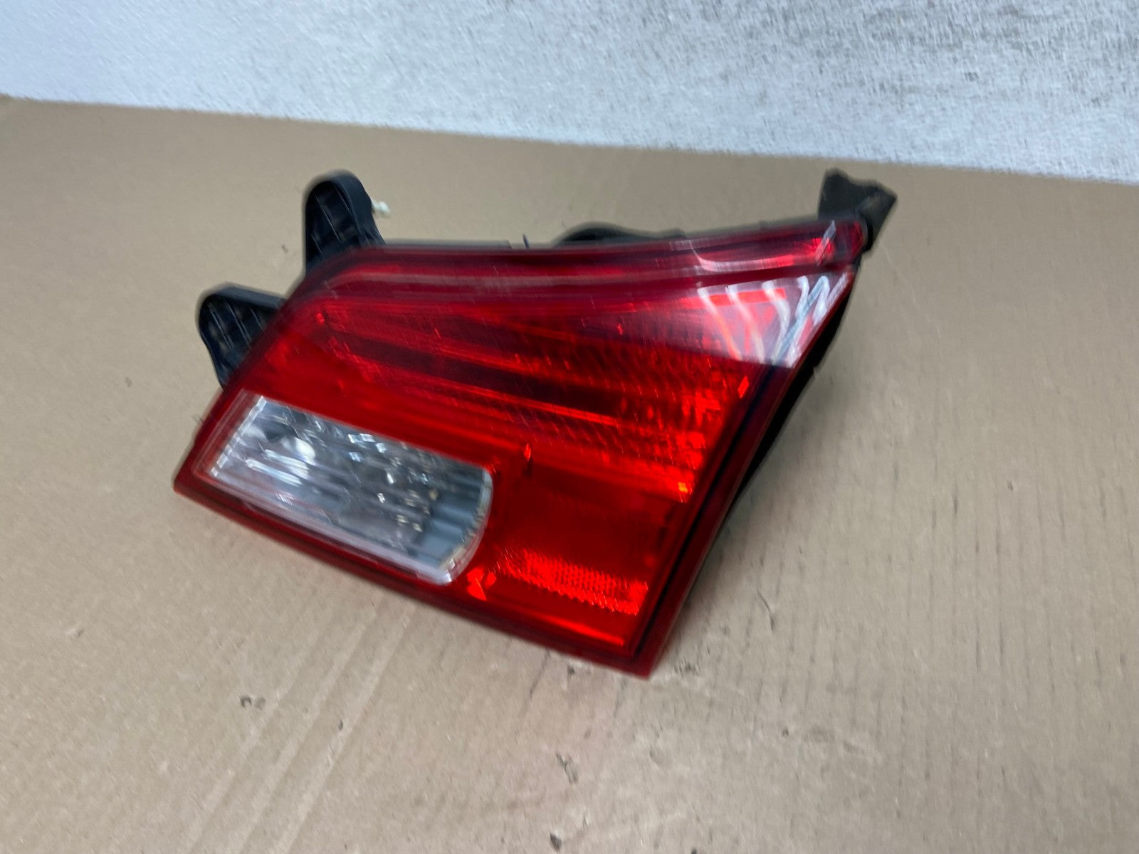 2010 - 2014 Subaru Outback Right Passenger RH Inner Tail Light AF5810 LK1