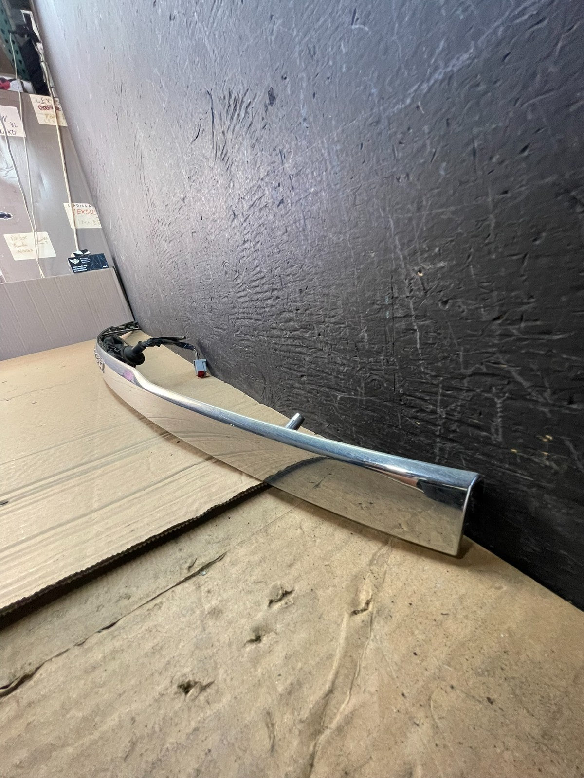 2011-2014 Ford Explorer Rear Tailgate Gate Trim Molding With Camera OE AC9718 DG1